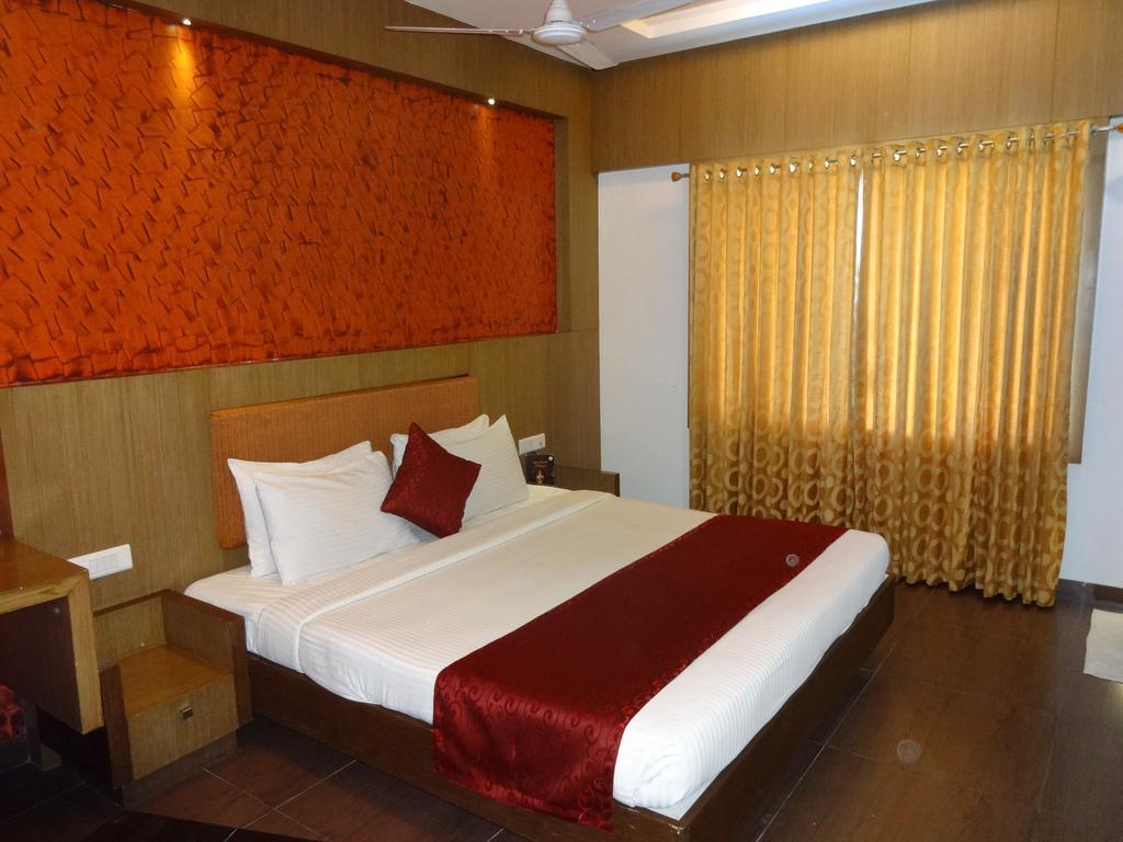 Hotel Pl.A Rathna Residency Tiruchirappalli Habitación foto