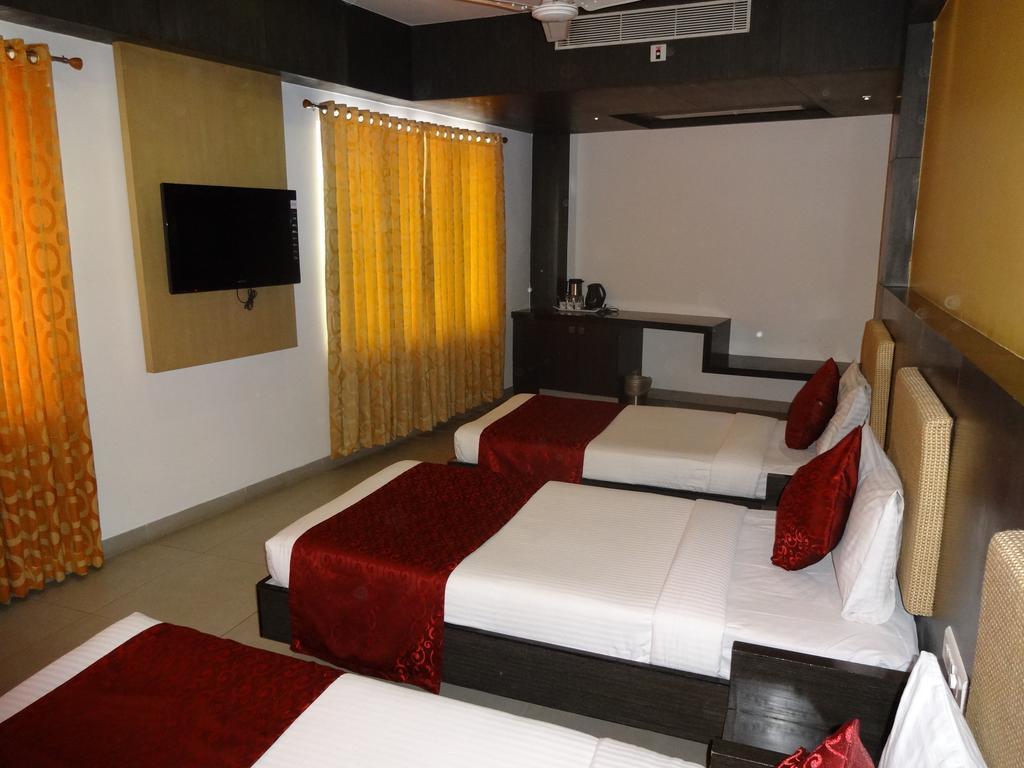 Hotel Pl.A Rathna Residency Tiruchirappalli Habitación foto